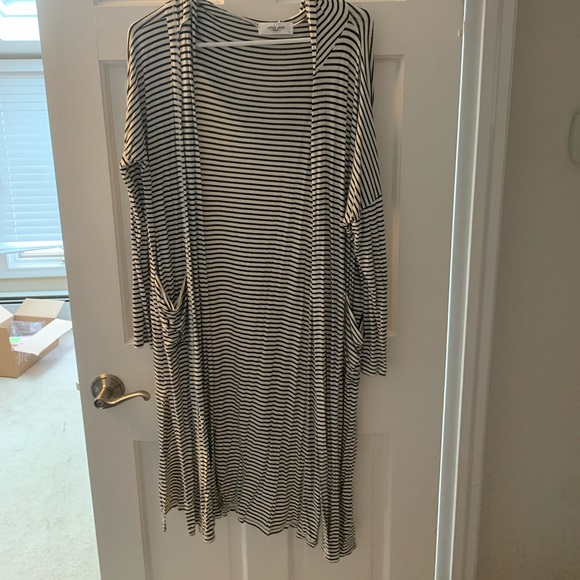 CJLA Tunic Cardigan - Picture 2 of 5